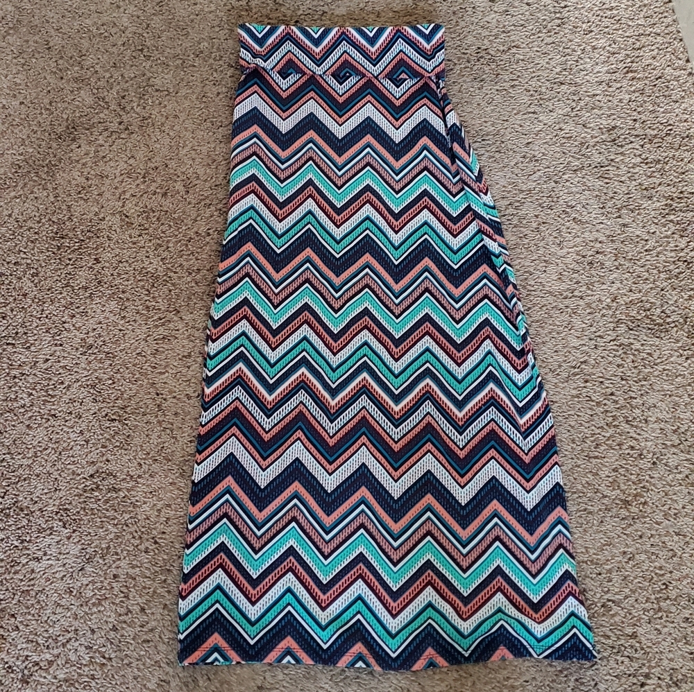 Maxi skirt 💖 like new